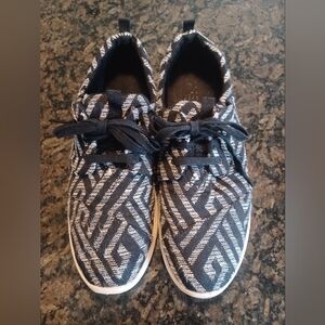 *SOLD* TOMS Del Rey Women's Sneakers Size 10